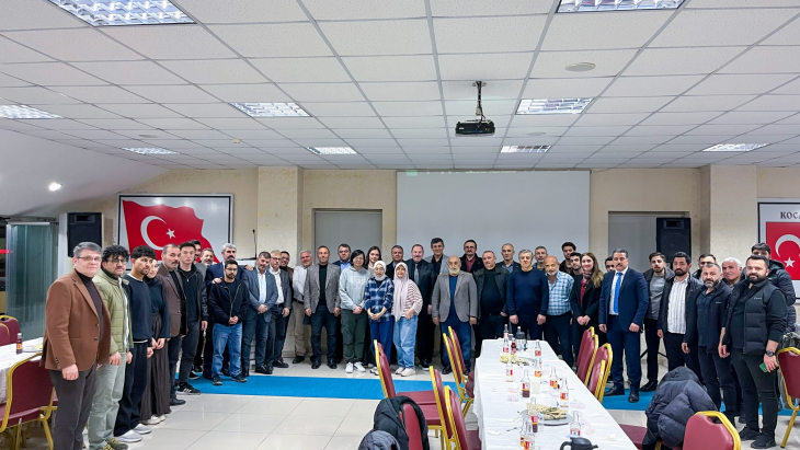Kocaeli Gümüşhaneliler Vakfı’nda Öğrencilerle İftar Buluşması